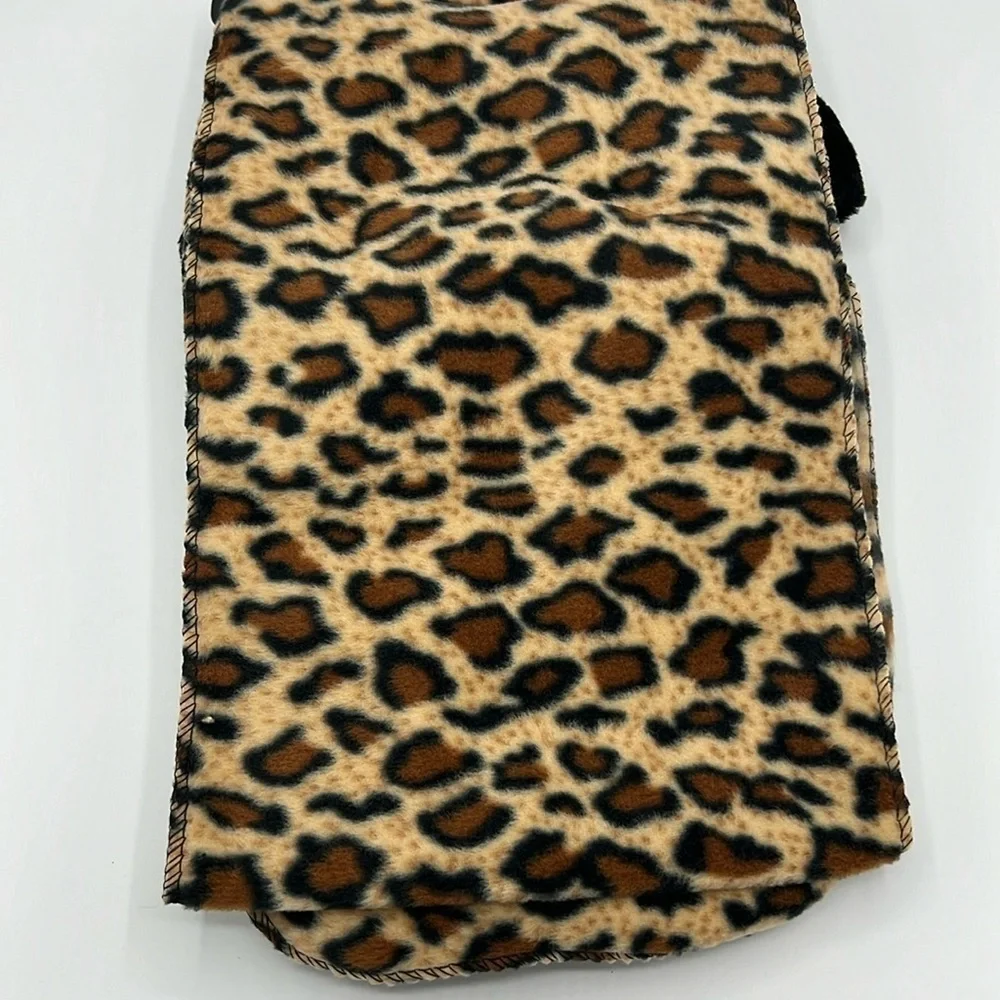 NOLLIA JUNIORS SIZE SCARF HAT AND GLOVE SET NEW WITH TAGS ANIMAL PRINT